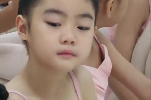 放到FIBA简直是头怪兽！詹姆斯在奥运会上的十佳球